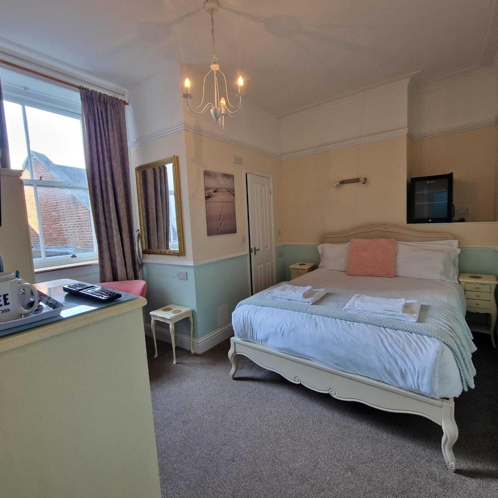 Bayliss Hall Guesthouse Weymouth Exterior photo